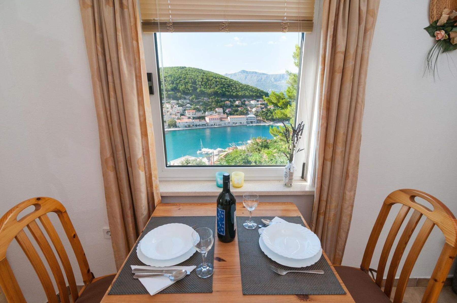 Apartments Mira - Beautiful Sea View Pucisca Exterior foto