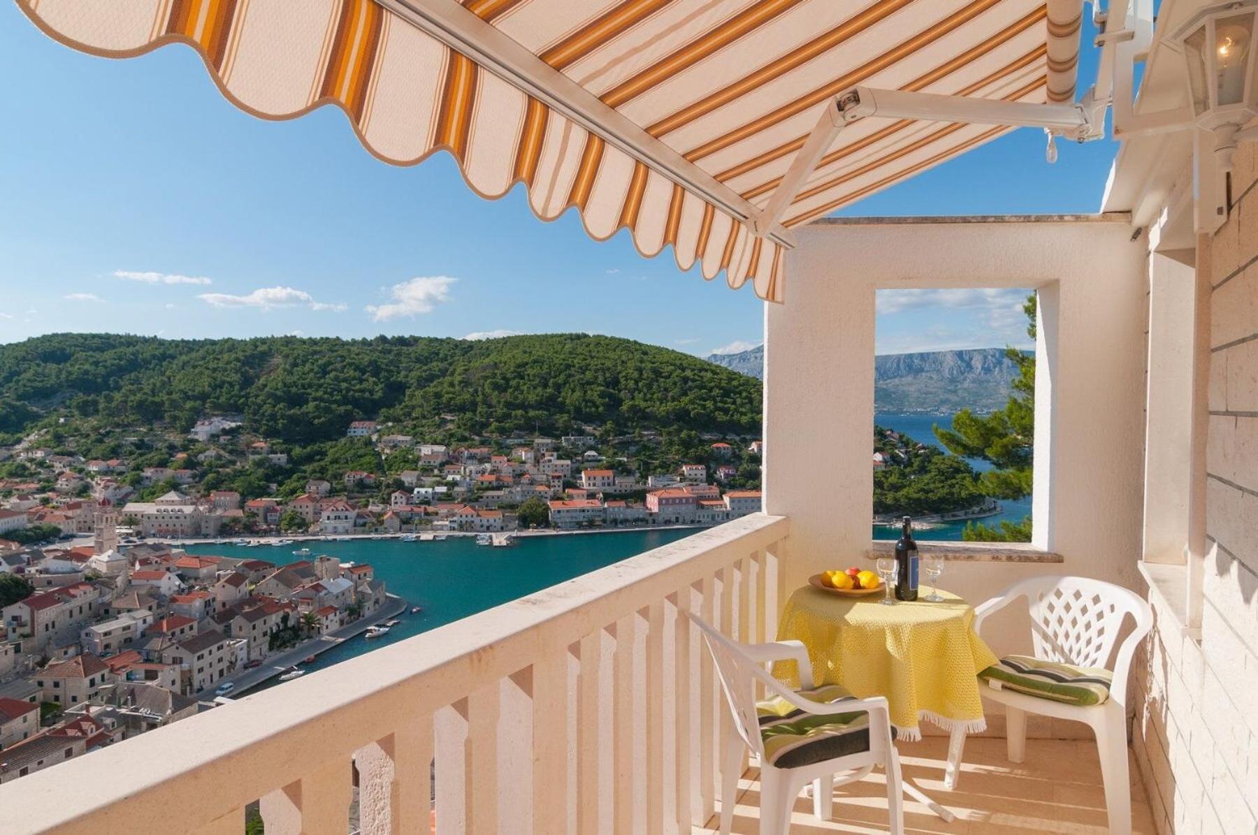 Apartments Mira - Beautiful Sea View Pucisca Exterior foto
